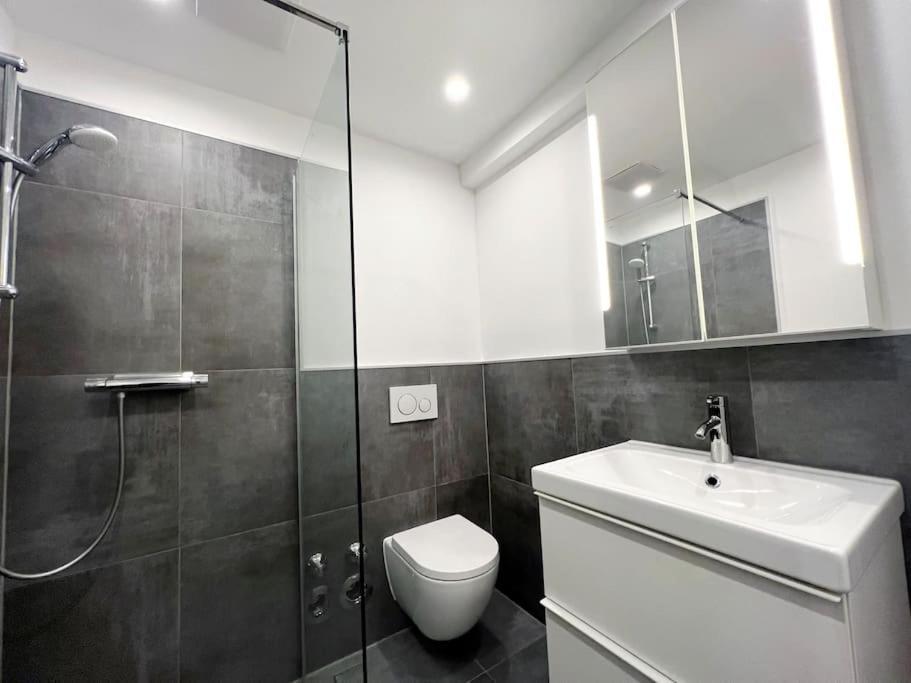 Beste Lage - Altstadt City Dusseldorf - 1,5 Zimmer Apartment Bagian luar foto